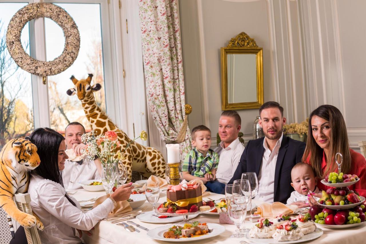 Amade Chateau Vrakúň Eksteriør bilde